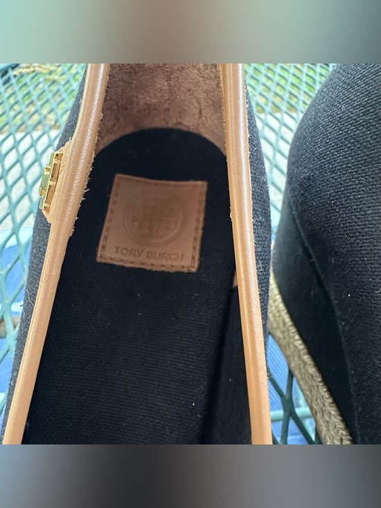 Tory Burch Black and Tan Espadrille Wedge Peep-Toe Size 7 - Picture 5 of 9